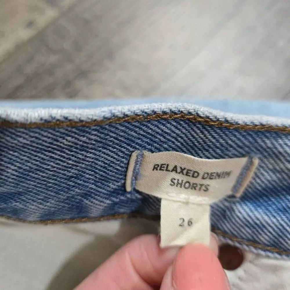 Madewell Relaxed Denim Shorts size 26 cut off light blue wash button closure - Picture 5 of 9